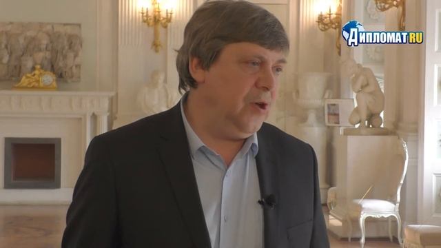 Василий Панкратов: Всем Павлам - вход в Гатчинский дворец БЕСПЛАТНО!