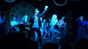 Новый 2019 год в школе 13, класс 8 Б танец "Крошка моя" Руки вверх, http://musboy.ru