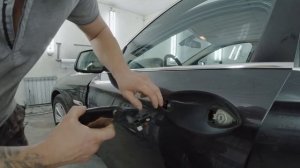 как снять ручку водительской двери BMV 523 i