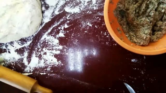 Треугольные беляши с селедкой, очень сочные!(общее время жарки 15 минут)