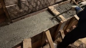Уплотнение бетона вибратором Калибр ВЭР 1500   4K