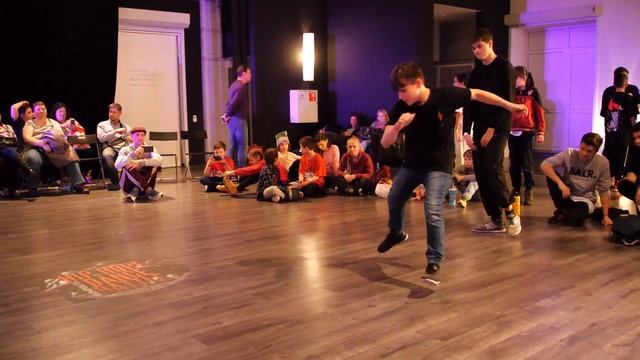 breakdance 2x2 juniors Danjel & Fresh vs Volt & Fresh - Hip Hope Dance Battle 2018 смотреть онлайн