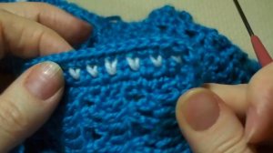 Как спрятать кончики ниток при вязании аккуратно и незаметно Урок 158 How to hide the ends of threa