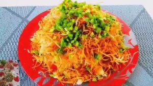 Салат "Муравейник" с курицей и картофельной соломкой