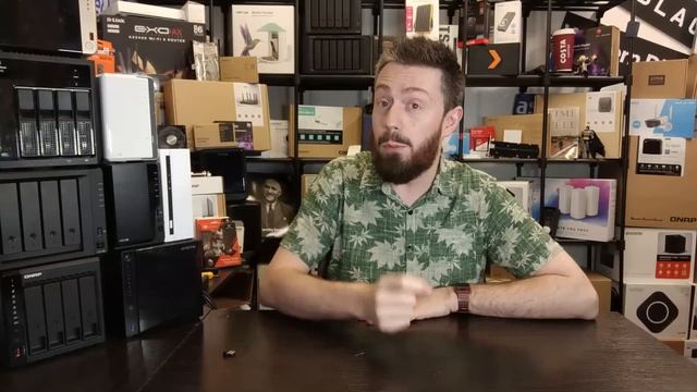 The Pros and Cons of UnRAID - Should You Use It? смотреть онлайн