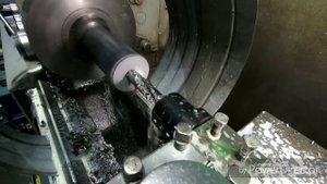 Установка механического сверла на токарный станок