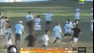 Футбольный рекорд: 36 красных карточек в одном матче