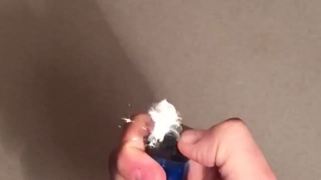 Невероятный ТРЮК с ОГНЕМ зажигалки *** Fre floating in the air (trick DIY) смотреть онлайн