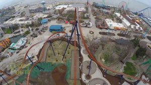 Американские горки в парке развлечений Cedar Point