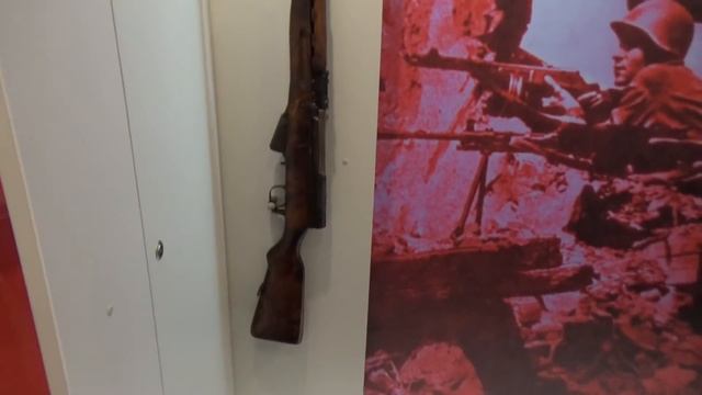 Музей обороны Брестской Крепости-Героя.Устин в музее оружия.Брест. 13+ смотреть онлайн