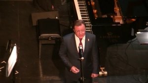 Выступление губернатора Самарской области Азарова на открытие фестиваля Гитары против фашизма.