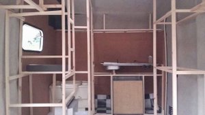 История восстановления каравана 1984 года Niewiadów N132 .