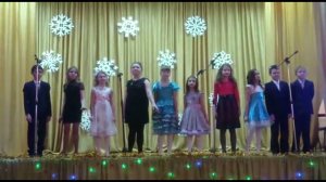 Новый год к нам мчится