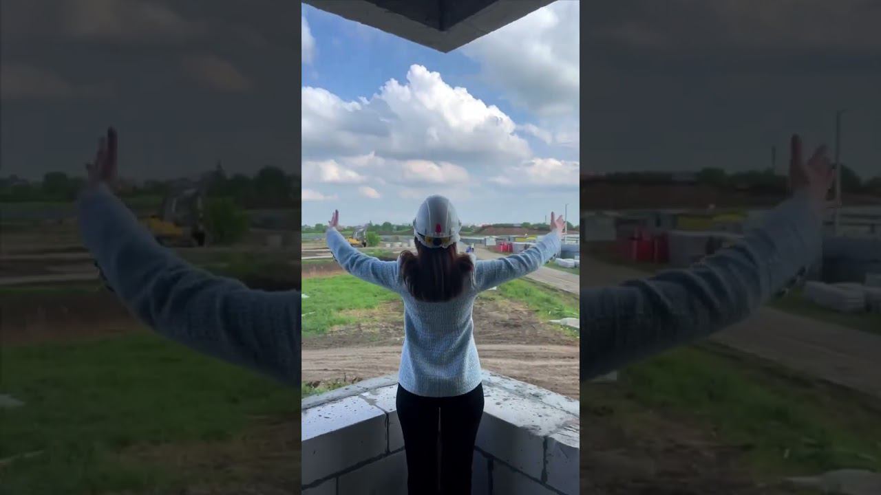 Большие окна, высокие потолки в комплексе для жизни «Зеленая территория»