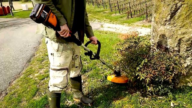 WORX WG184E Аккумуляторный триммер для травы