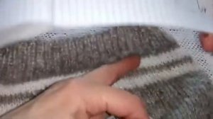 Детский вязаный жилет на 1,5 - 2 года.