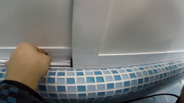 Установка раздвижной алюминиевой  перегородки