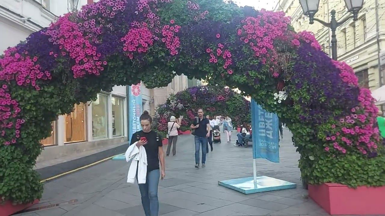 Фестиваль "Цветочный джем". Никольская улица (01.09.23)