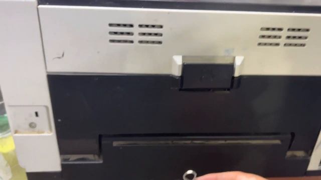 How to Fix HP LaserJet CP1025 Rear Door Open Error? смотреть онлайн