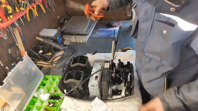 Hyundai Getz Замена ламп, в блоке климат контроля, кнопках кондея и обогрева стекла смотреть онлайн