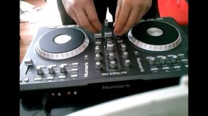 Numark Mixtrack PRO - LiveSet #1. presented by dafresh.