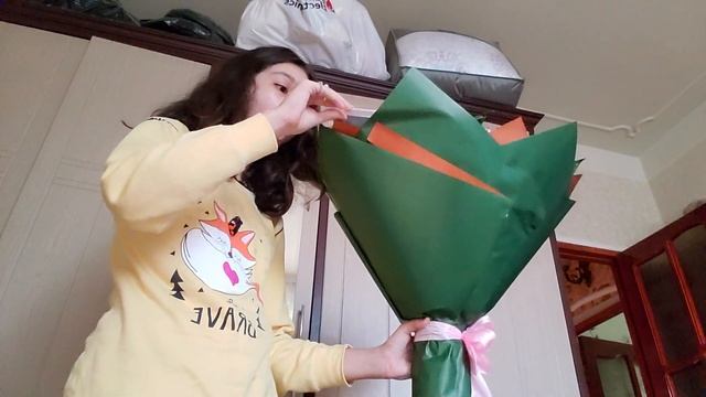 дедушка подарил мне букеты цветов смотреть онлайн