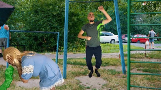 ПОТНЫЕ ПОДМЫШКИ