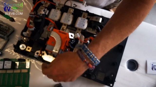 Jaguar IPace Battery Electric Control Module BECM dismantle смотреть онлайн