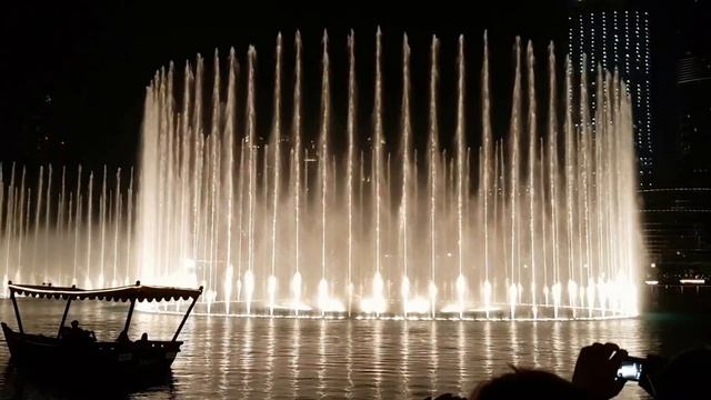 The Dubai Fountain - live with music смотреть онлайн