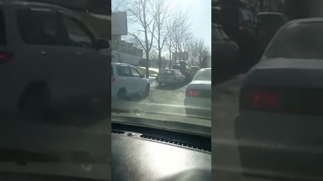 Одинокий Lowrider во Владивостоке смотреть онлайн