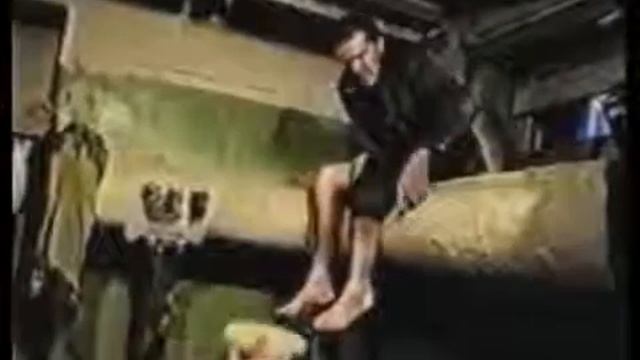 Братишка я тебе покушать принес 'Зеленый слоник' смотреть онлайн