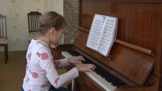 18 11 Что такое быть мамой? смотреть онлайн