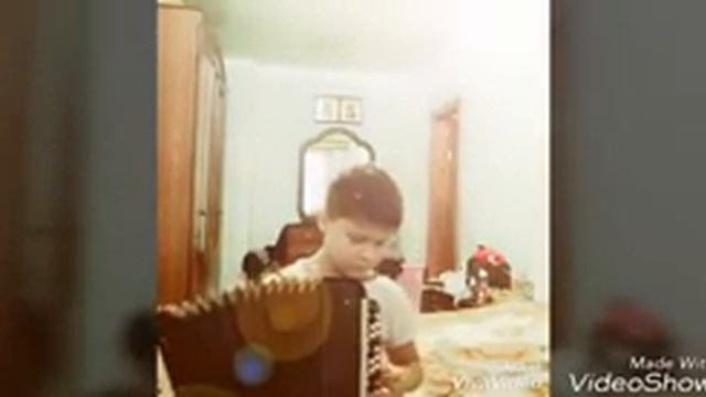 Поле, полюшко на баяне :)