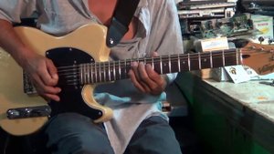 Гитарист-колхозник )))...это была наша последняя тема...