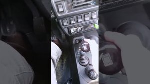 Нива Урбан 2017, трогаемся со второй.