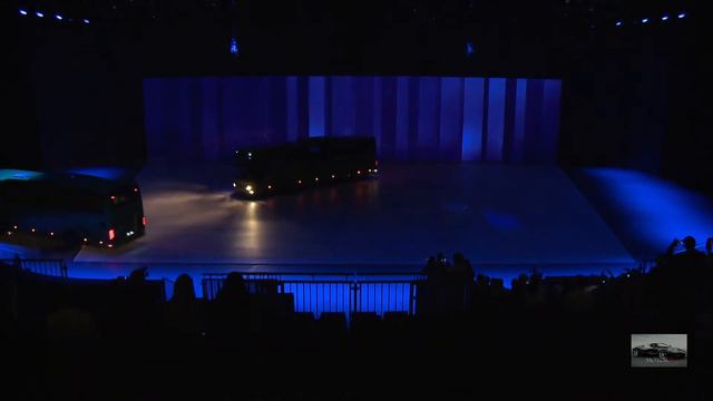 ALL NEW 2017 MERCEDES-BENZ TOURISMO l Reveal l Clip смотреть онлайн