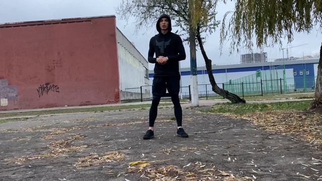 Упражнения на ноги с фитнес резинкой | ТОП 5  упражнений