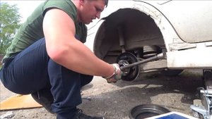 замена ступичного подшипника mitsubishi hariot 1999 г.в.