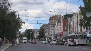 Московский проспект у остановки "Театр оперы и балета" г.Чебоксары