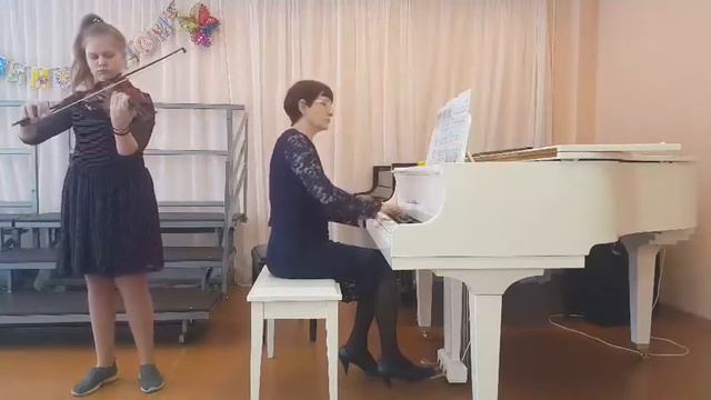 Митрошина Виктория, 10 лет. И.С.Бах "Сицилиана", А.Дженкинсон "Танец" смотреть онлайн