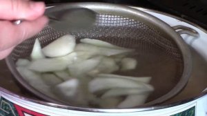 Компот грушево-яблочный с черной смородиной в зиму.