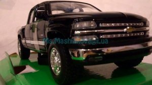 Автомодель металл 1:24 Welly Chevrolet Silverado Extended Cab Sportside Box 1999