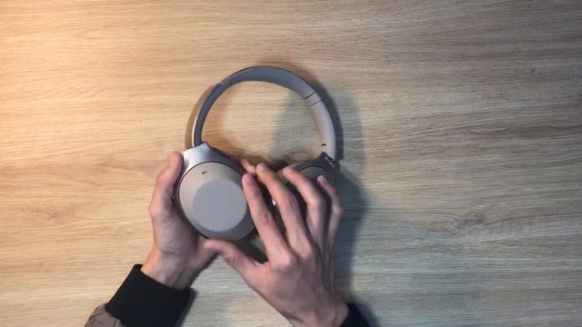 Mở hộp tai nghe không dây chống ồn chủ động Sony WH 1000XM2 смотреть онлайн