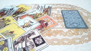 Стоит ли к нему возвращаться? Онлайн гадание на Таро
