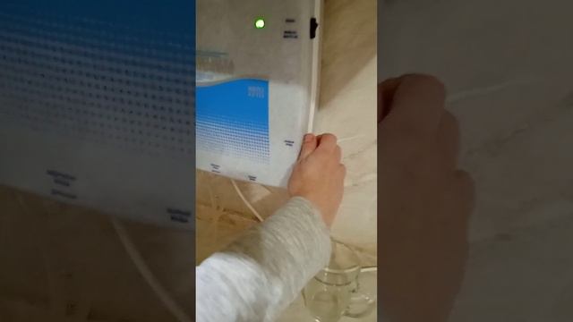 Как работает установка Изумруд КФТО (три в одном) для монтажа на стену в режиме живой и мертвой вод
