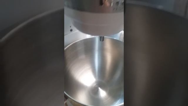 Kitchen Aid 6 Qt.. Professional 600 series Review- bowl-lift Mixer-white - смотреть онлайн