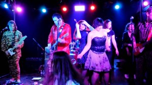 Red Elvises - I Wanna See You Bellydance
