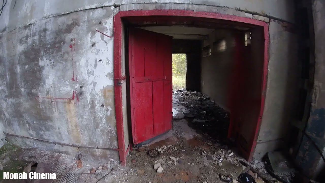 3 из 7 Заброшенный завод Ангар Гараж для локомотива Пожарный водоём котельная и два входа и вентилящ смотреть онлайн