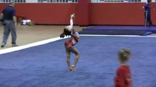 8-ми летняя гимнастка