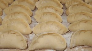 Рецепт - ВАРЕНИКИ с картошкой, салом и луком!